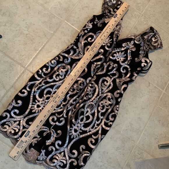 Soieblu Size Medium evening/party Dress.  Black lining with pink detailed lace - Picture 13 of 15